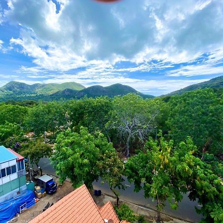 Готель Khach San Phuc Loc An Con Dao Chi Khu Co Ong Екстер'єр фото